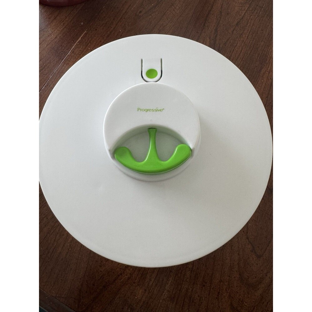 Progressive Adaptive Salad Spinner Easy Pull Cord Green White 4 Qt Disability